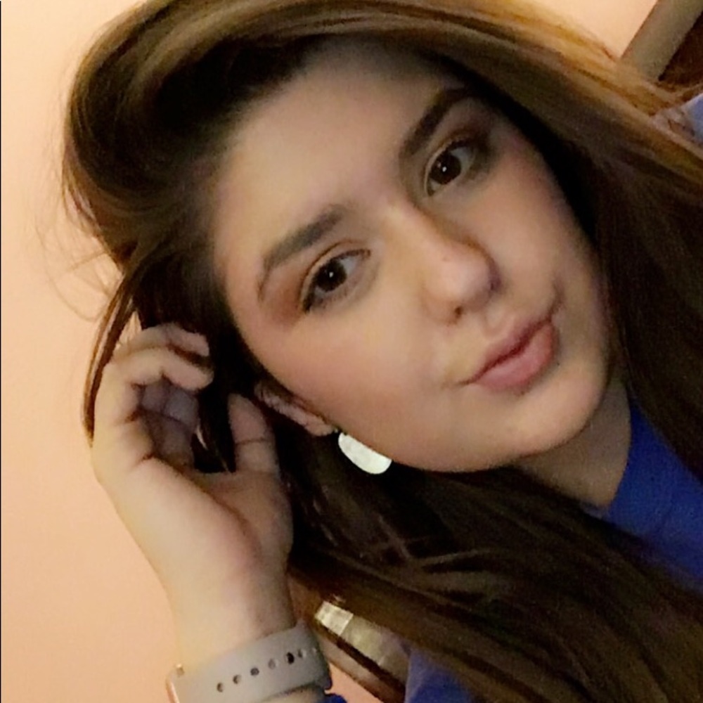 Meet your Posher, Paige